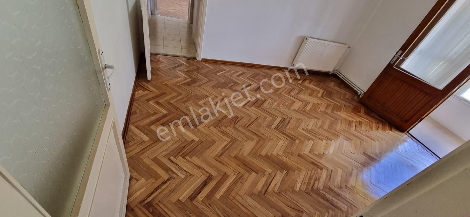 Ümraniye Sütçü İmam Caddesinde 2+1 Geniş Kiralık Daire - Görsel 20