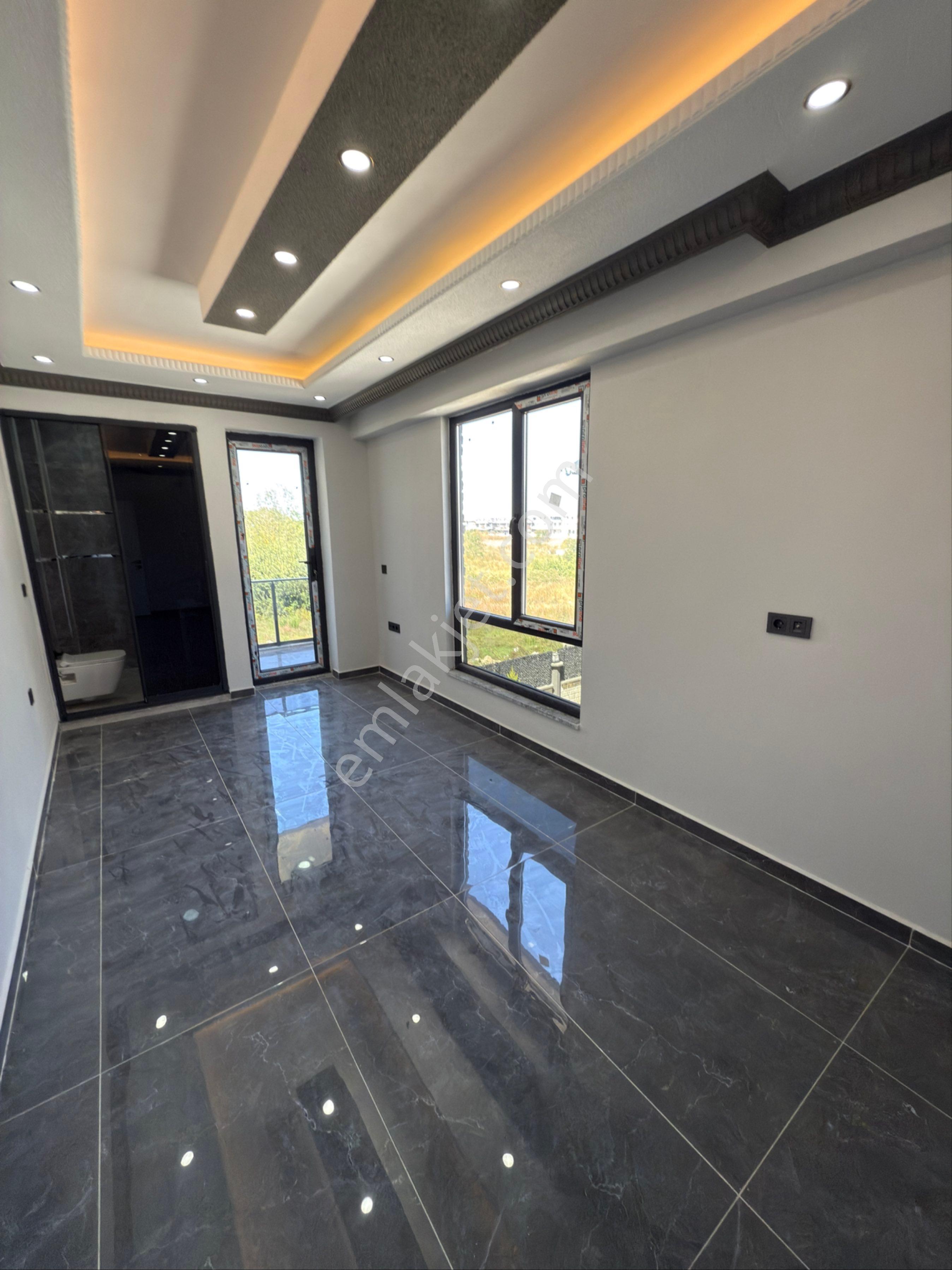 4+1 Özel Araç Otoparklı Denize Yürüme Mesafede Tripleks Villa - Görsel 14