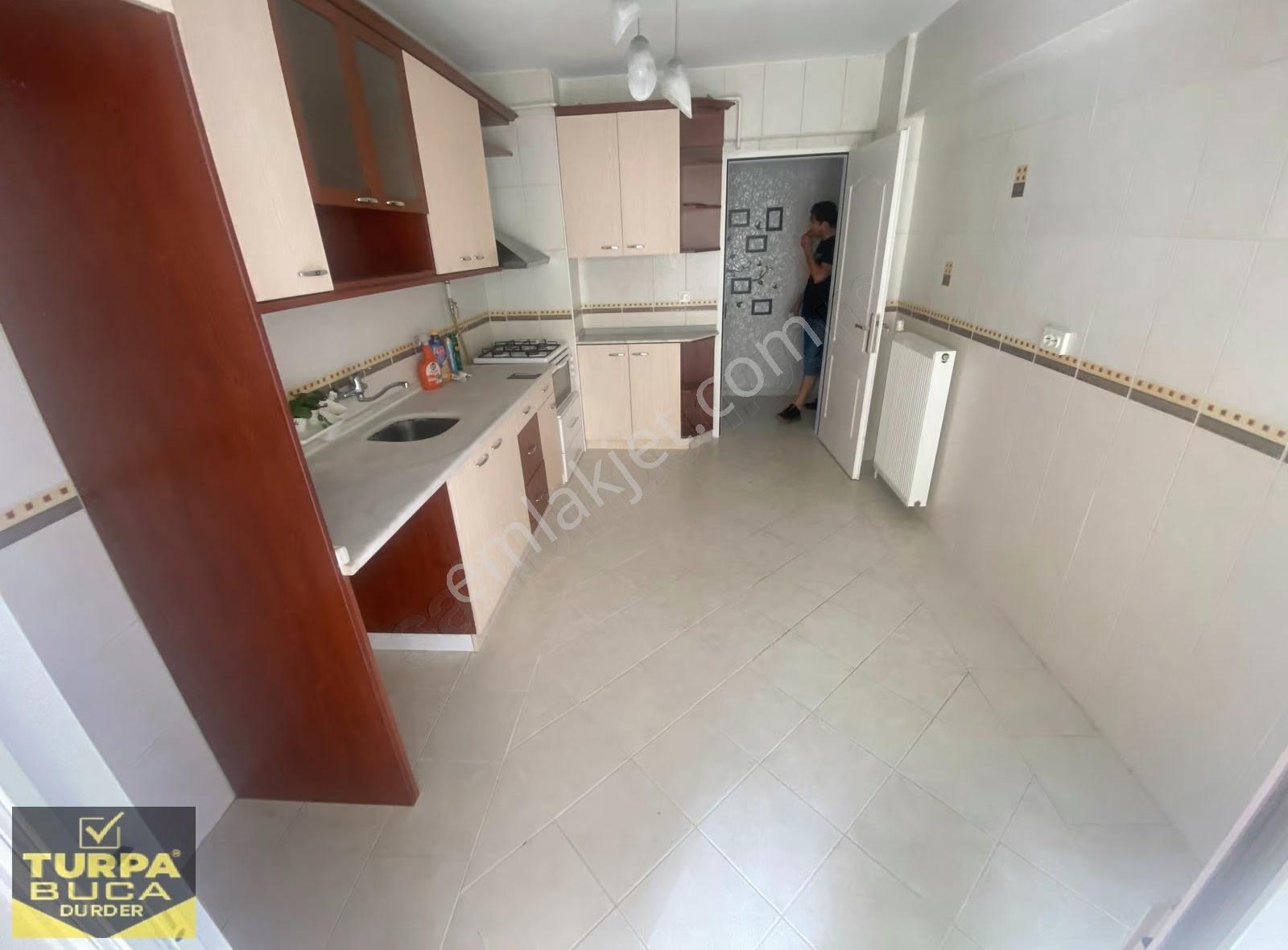 Efeler'de 3+1 140m2 Site İçi Otoparklı Asansörlü Mükemmel Daire - Görsel 12
