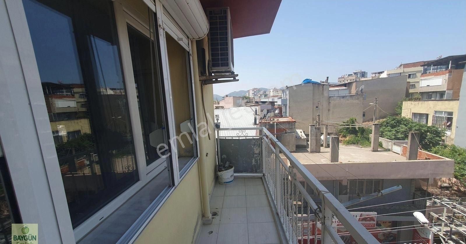 Karabağlar Barış Mahallesi Satılık 2+1 Geniş Daire - Görsel 2