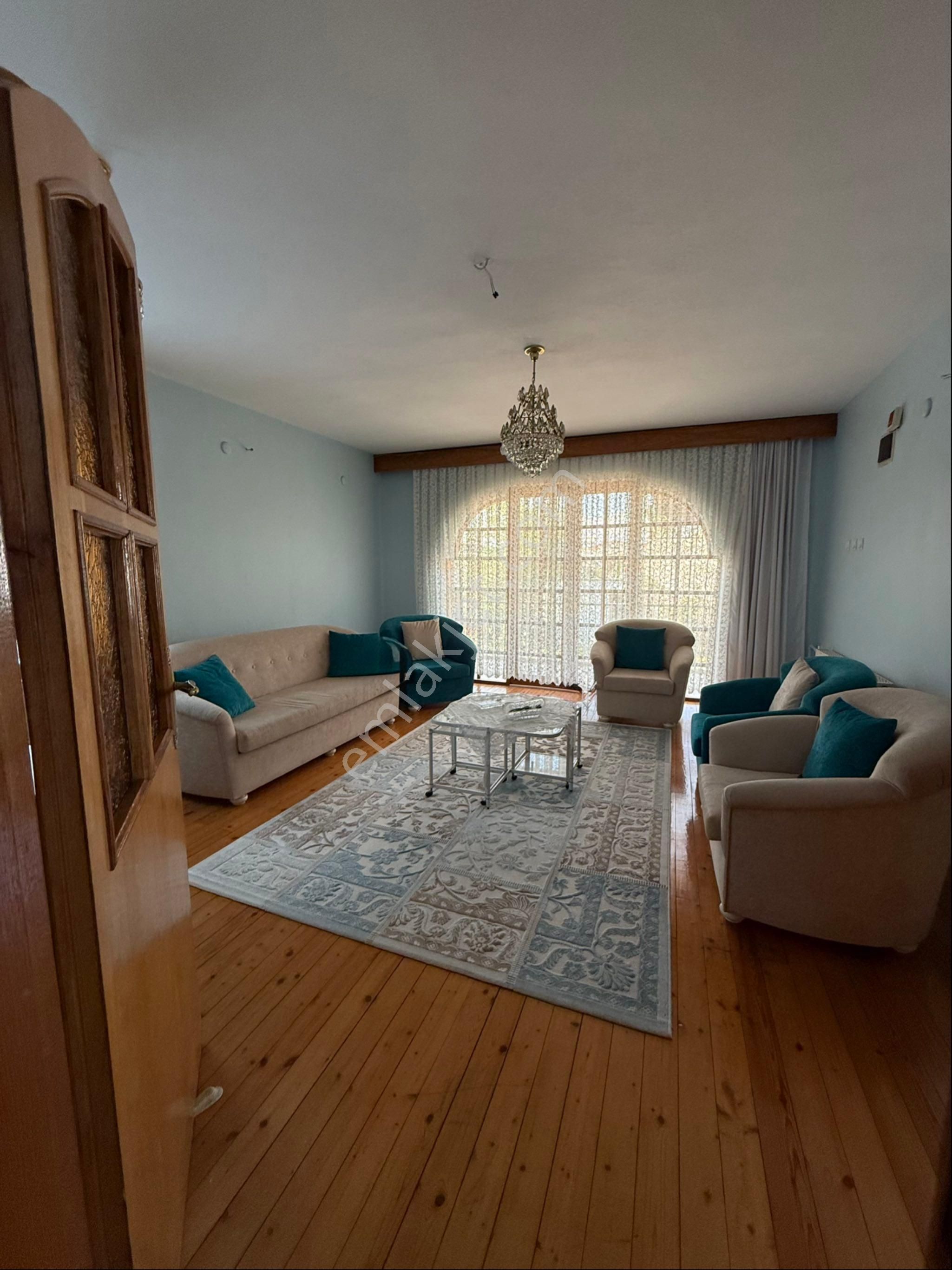 Bursa Gemlik Kumsazda Lüks Satılık Villa - Görsel 35
