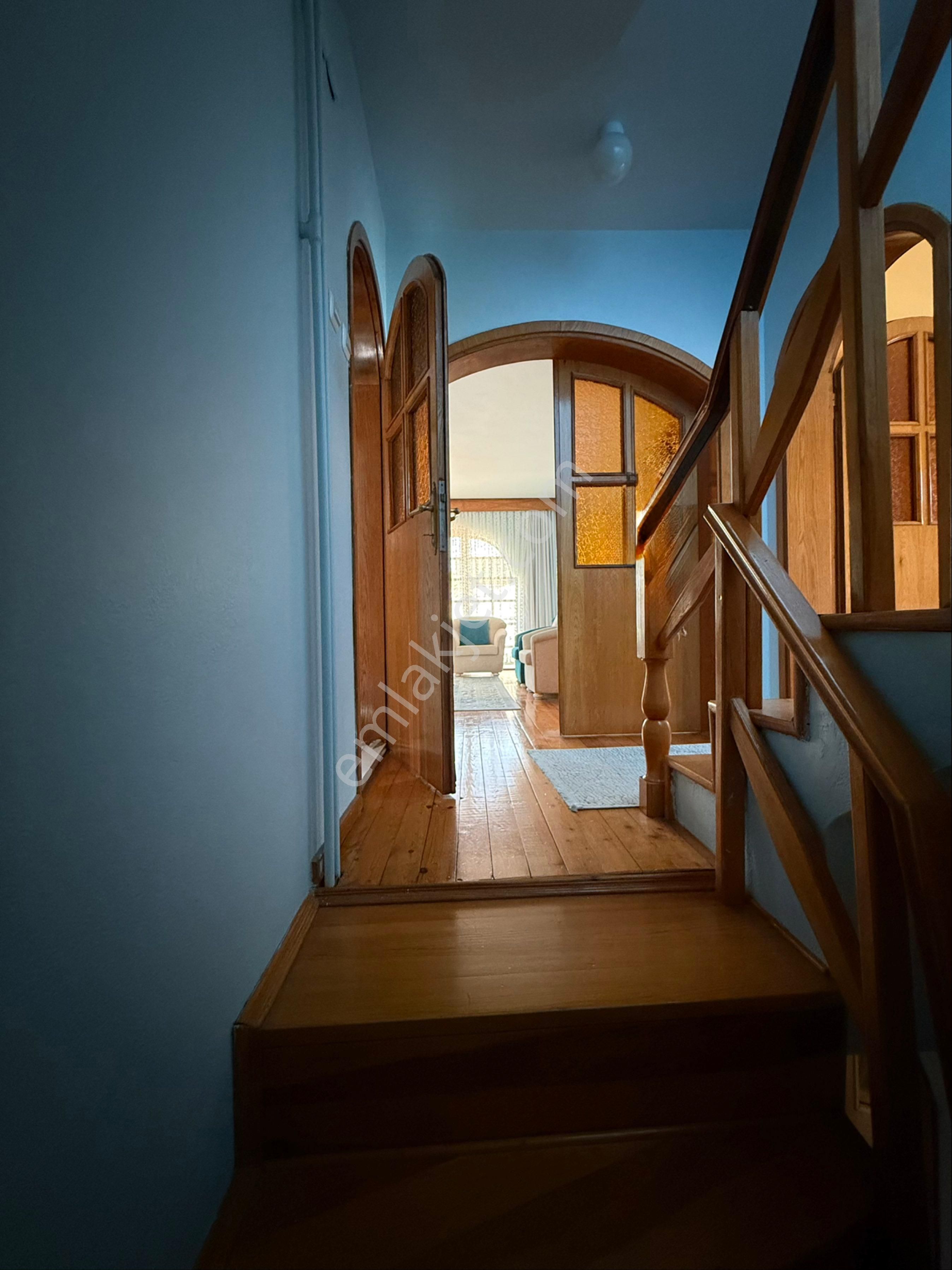 Bursa Gemlik Kumsazda Lüks Satılık Villa - Görsel 36
