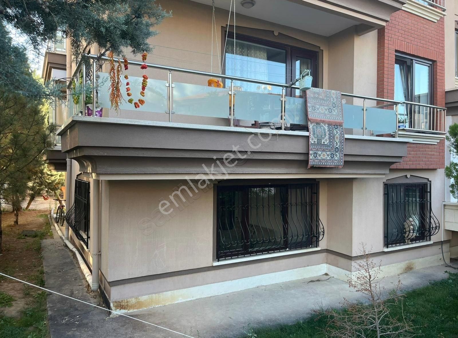 Selçuklu Mah.'de Site İçi-otoparklı-mesken Tapulu-bahçe Katı 3+1 - Görsel 9