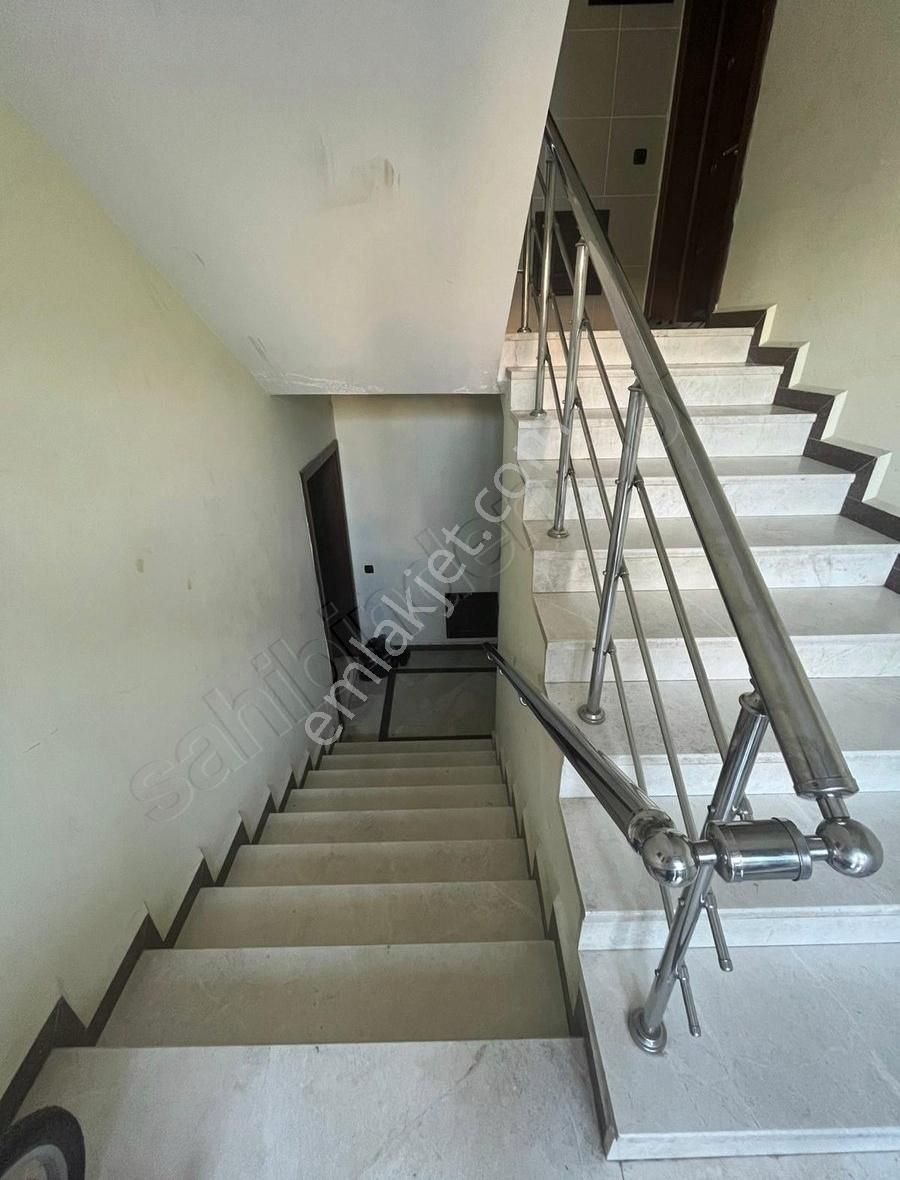 Selçuklu Mah.'de Site İçi-otoparklı-mesken Tapulu-bahçe Katı 3+1 - Görsel 12