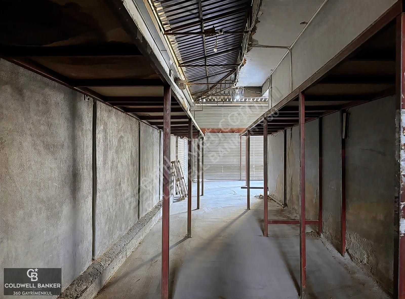 Gıda Çarşısının Ortasında Caddeye Cephe Deviren Kiralık Dükkan - Görsel 15