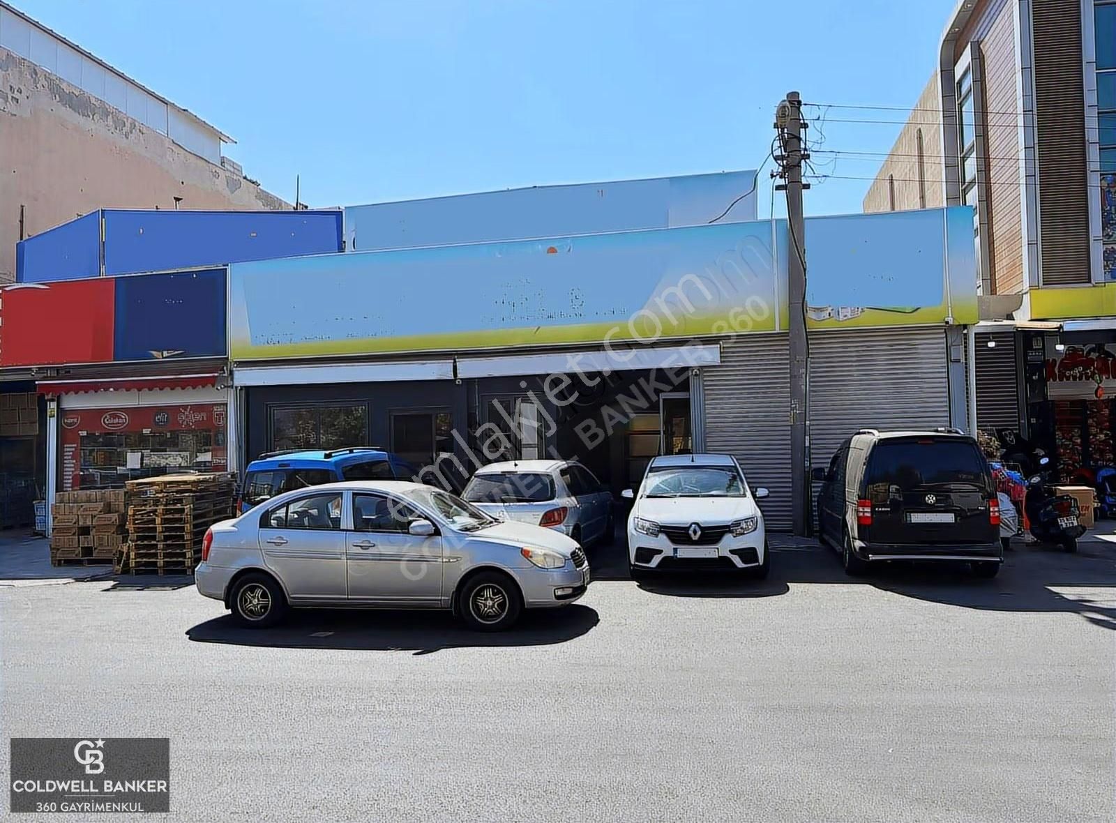 Gıda Çarşısının Ortasında Caddeye Cephe Deviren Kiralık Dükkan - Görsel 14