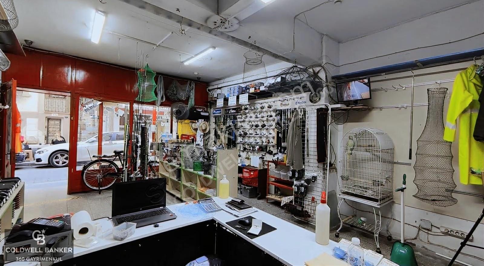 Karşıyaka İskele Karşısı Devren Kiralık Balık Av Malzeme Dükkanı - Görsel 4