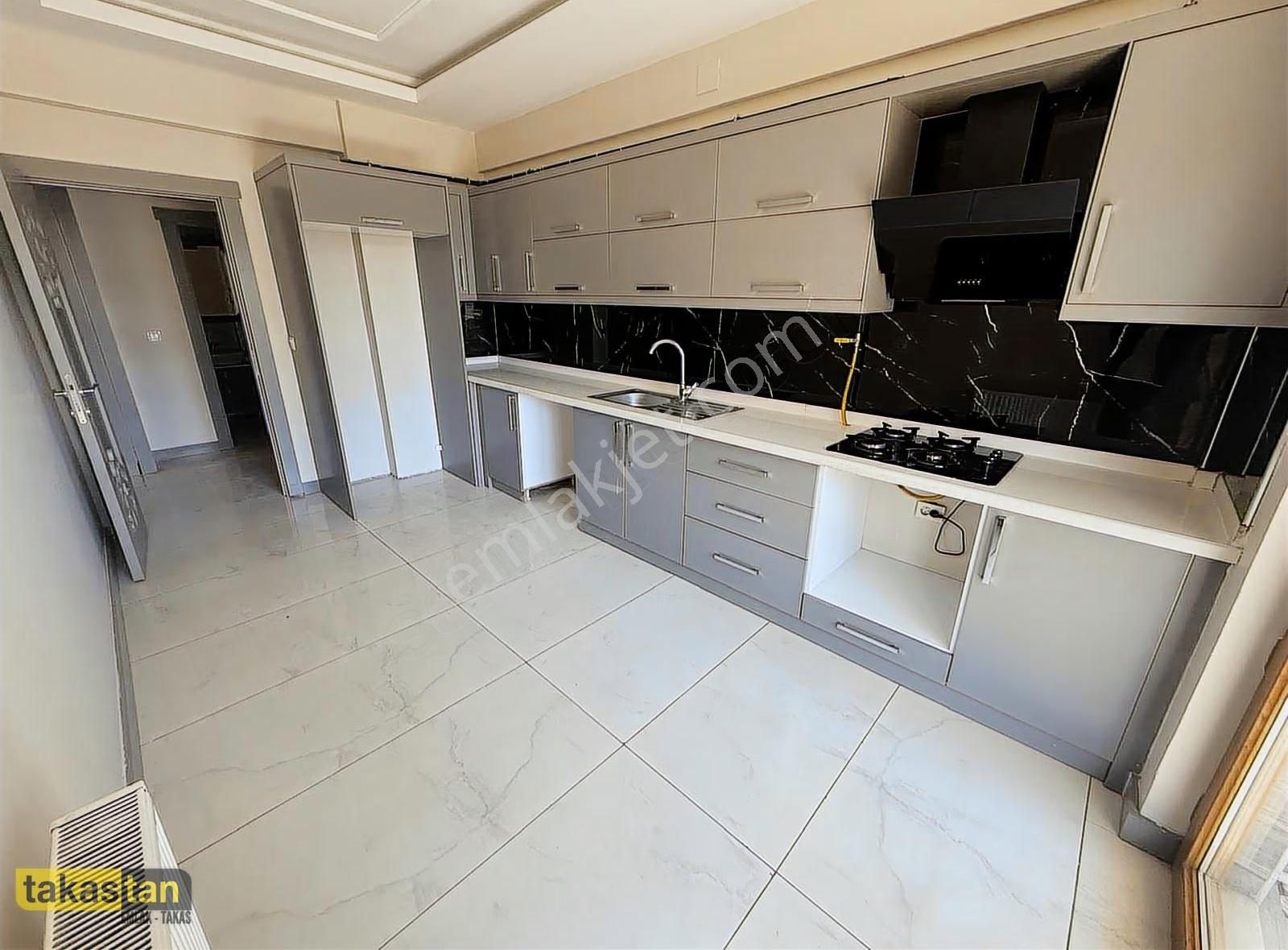 Fıstıklı Merkez Arakat 3+1 Masrafsız Uygun Fiyatlı Fırsat Daire