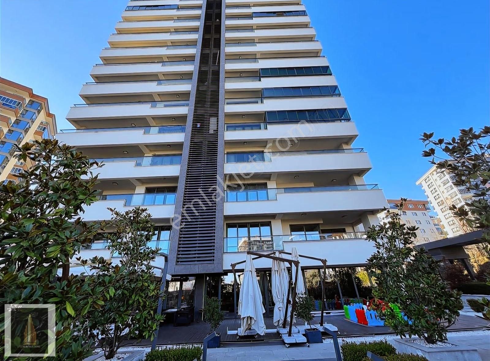 Riva Gymdn Yalıncak Canbakkal Towers De Rezidans 250 M2 Daire