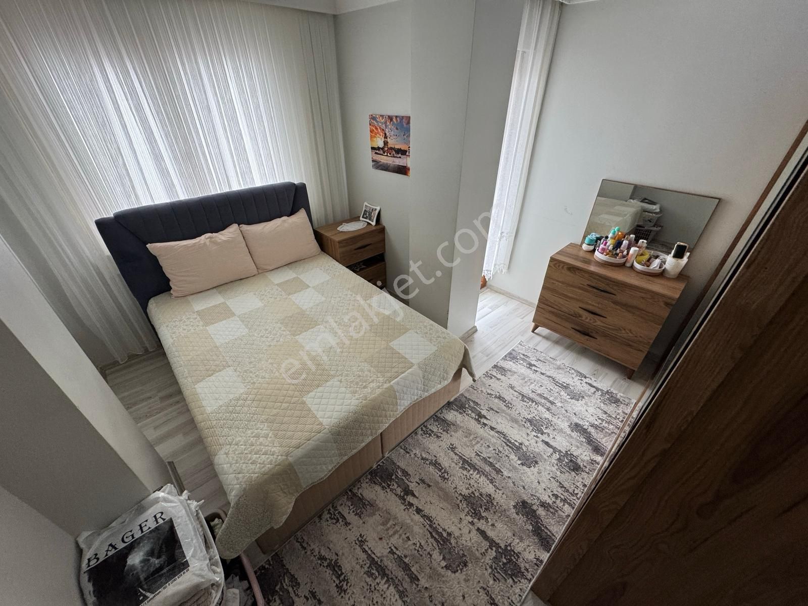 Atatürk Mahallesinde Tek Daire Üzeri Asansörlü İskanlı Ara Kat - Görsel 9