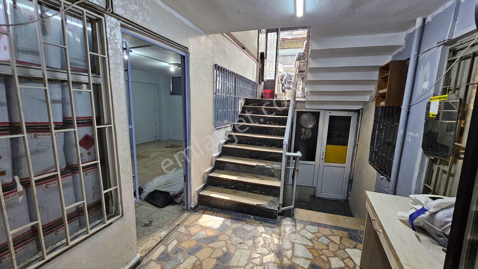 Beyazıt Gedikpaşa Da İş Hanı İcerisinde Satılık Dükkan - Görsel 9