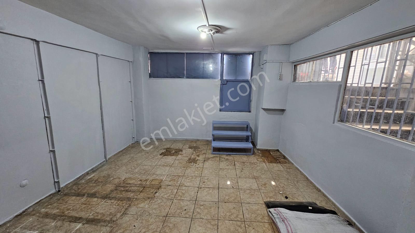 Beyazıt Gedikpaşa Da İş Hanı İcerisinde Satılık Dükkan - Görsel 12