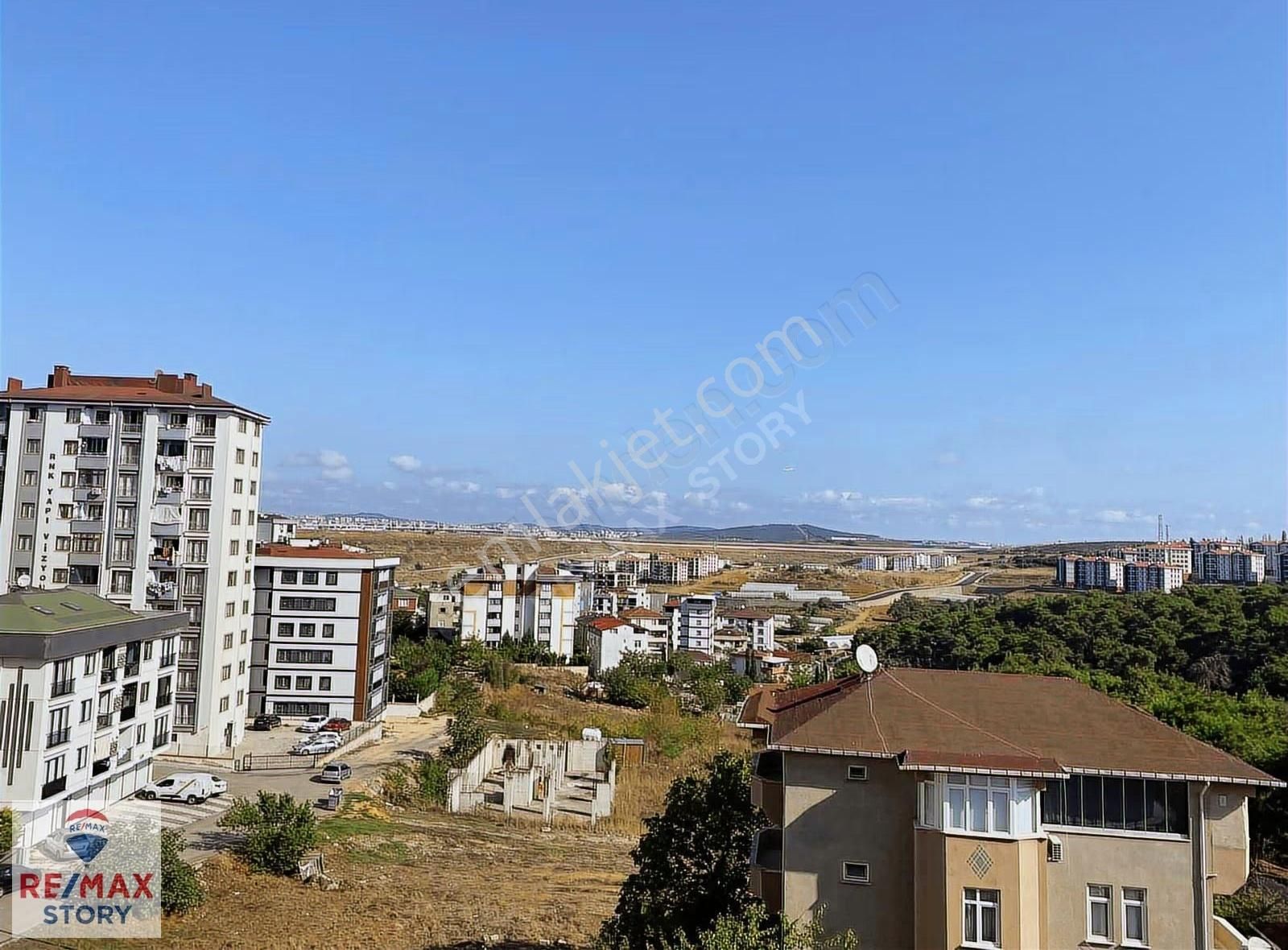 Tuzla Aydınlı Sıfır Arakat Asansörlü 2+1 Satılık Daire