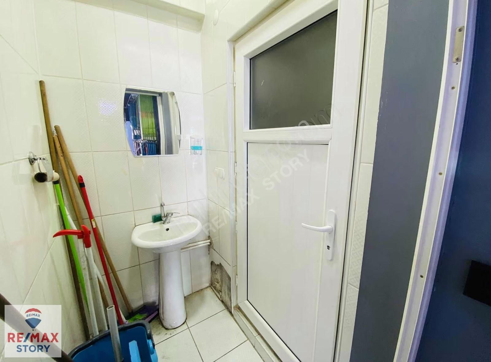 Çayırova Fatıh Caddesı'nde Reklam Değerı Yüksek Satılık Dükkan - Görsel 6