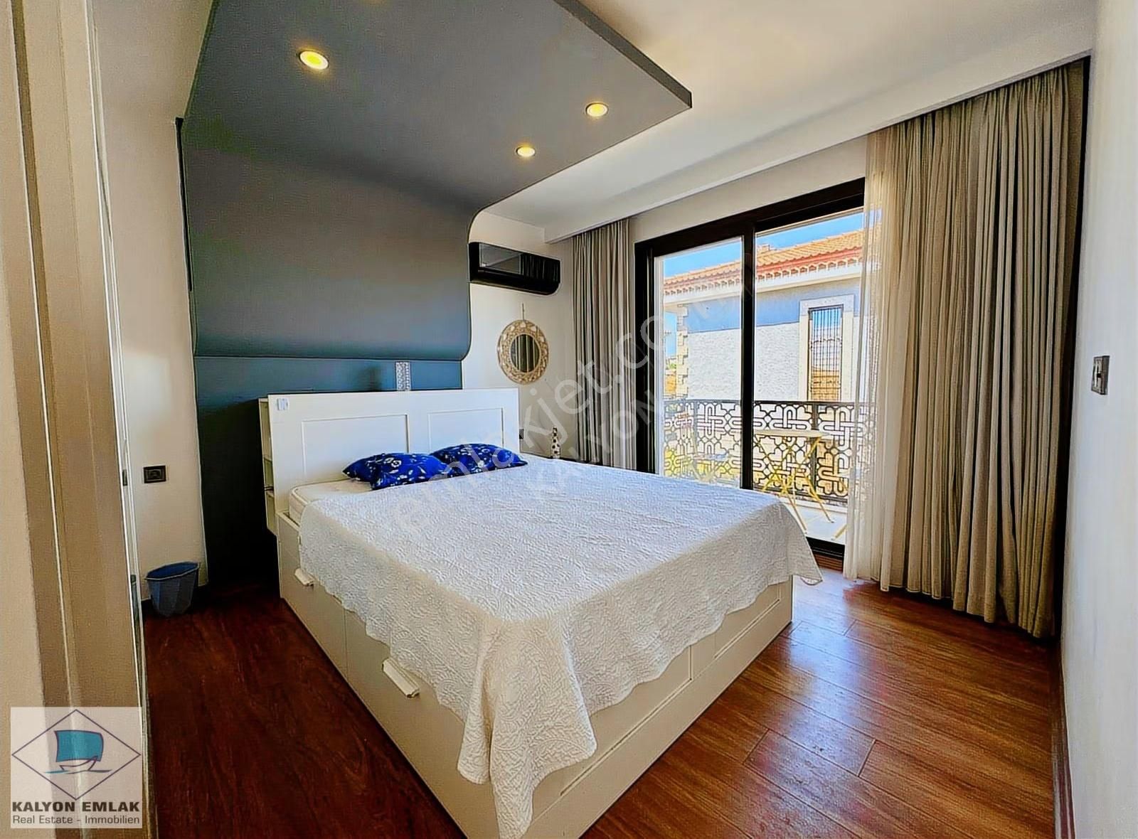 Alaçatı'da Satılık Tam Müstakil Havuzlu Müştemilatlı Lüx Villa - Görsel 5