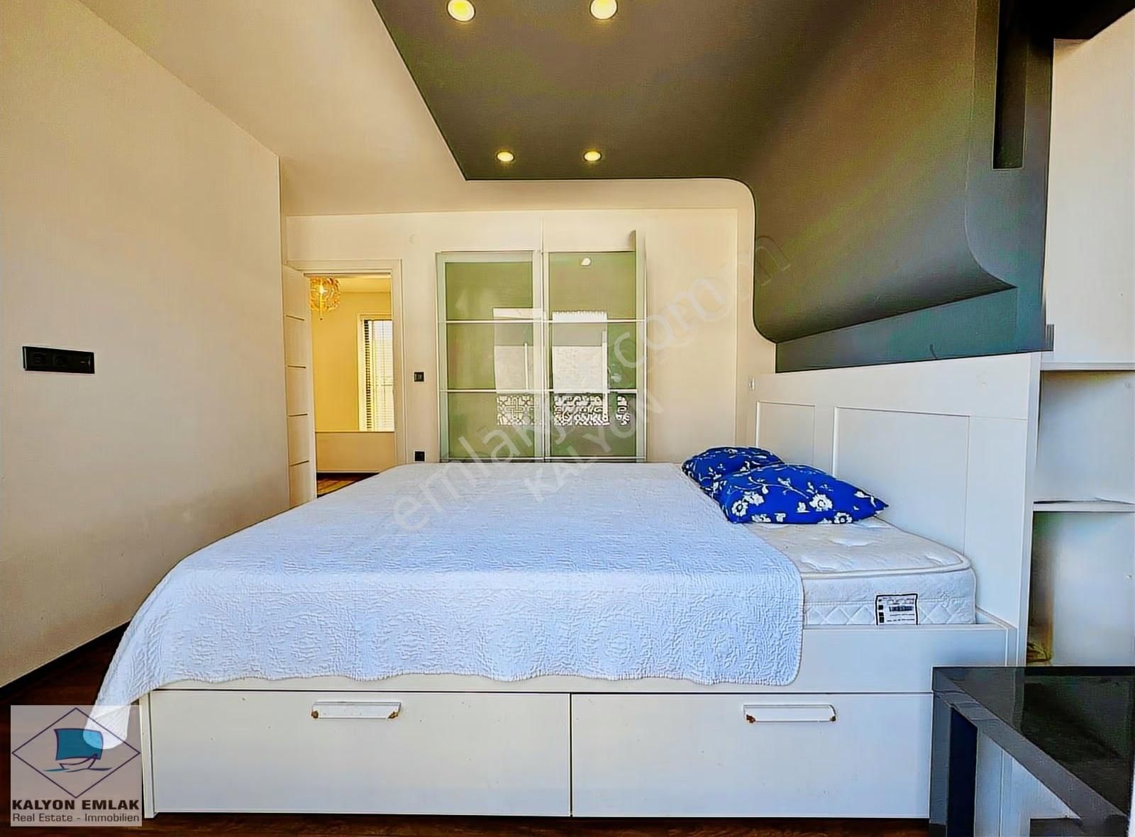 Alaçatı'da Satılık Tam Müstakil Havuzlu Müştemilatlı Lüx Villa - Görsel 29