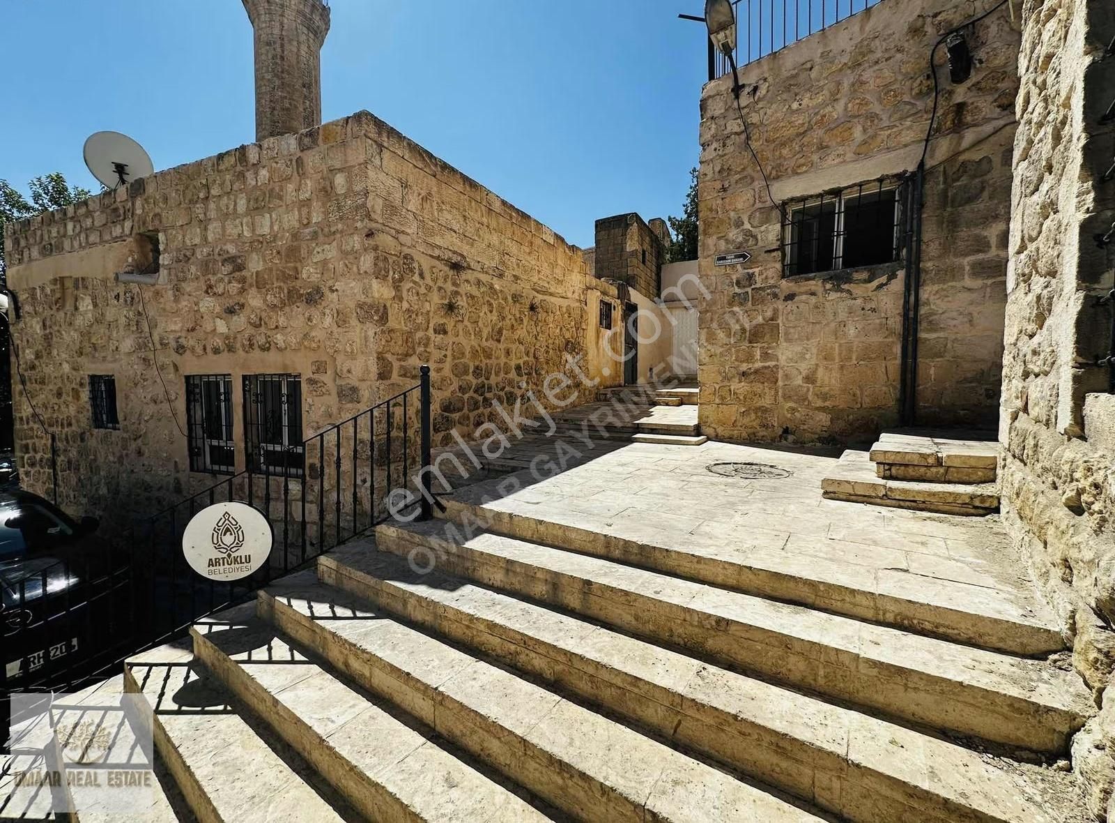 Tarihi Kent Mardinde Komple Taş 13 Odalı Konak - Görsel 26