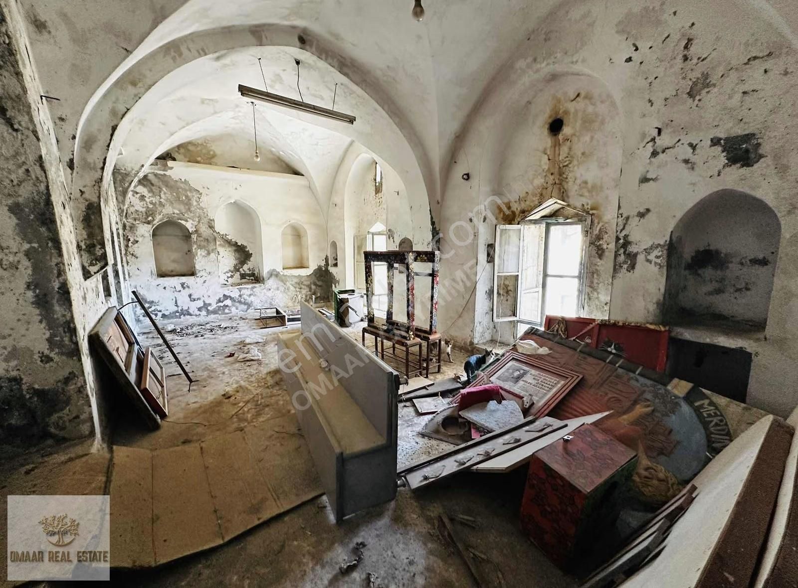 Tarihi Kent Mardinde Komple Taş 13 Odalı Konak - Görsel 12