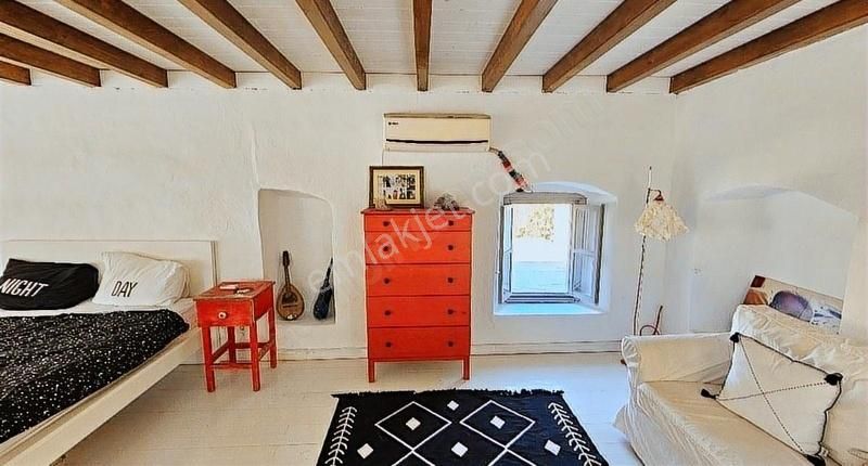 Bodrum Gümüşlükte Satılık Tam Müstakil Orjinal Eşsiz Taş Ev - Görsel 16