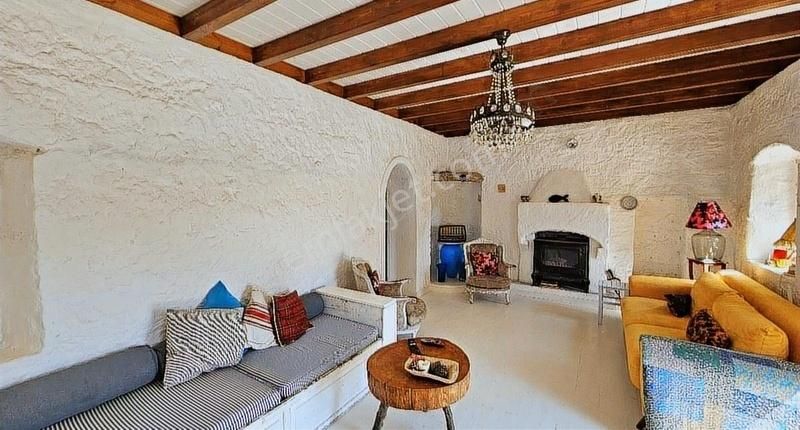 Bodrum Gümüşlükte Satılık Tam Müstakil Orjinal Eşsiz Taş Ev - Görsel 2