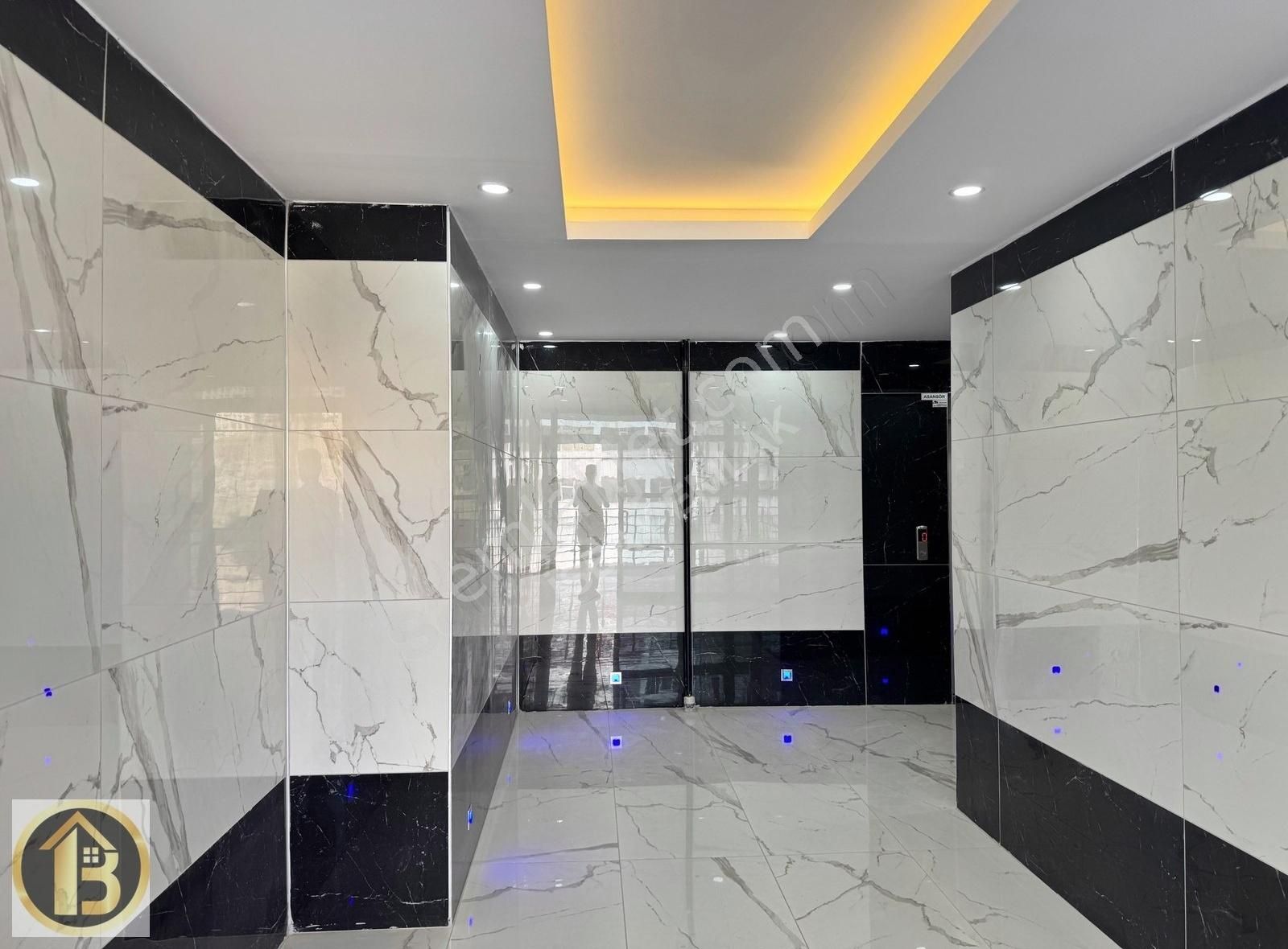 Şoförler Odası Yanı Ana Cadde Üzeri Satılık 2+1 Daire - Görsel 13