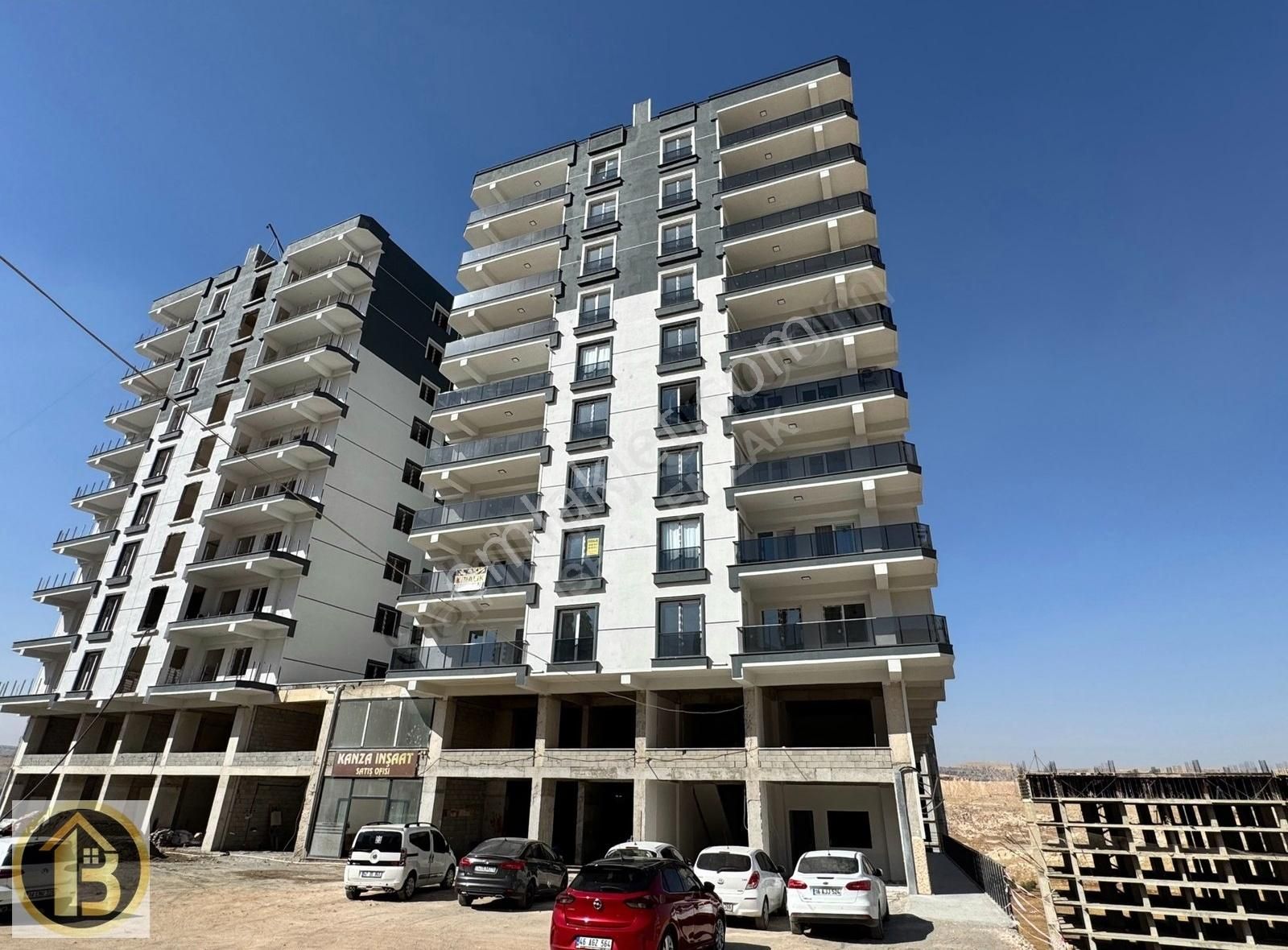 Şoförler Odası Yanı Ana Cadde Üzeri Satılık 2+1 Daire