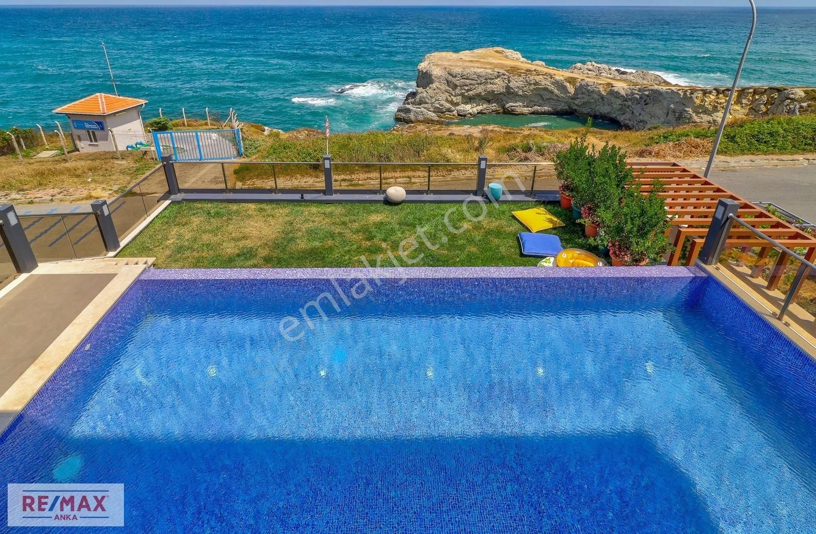 Remax Anka 'dan Balibey Harmankaya Satılık Denize Sıfır Villa - Görsel 17