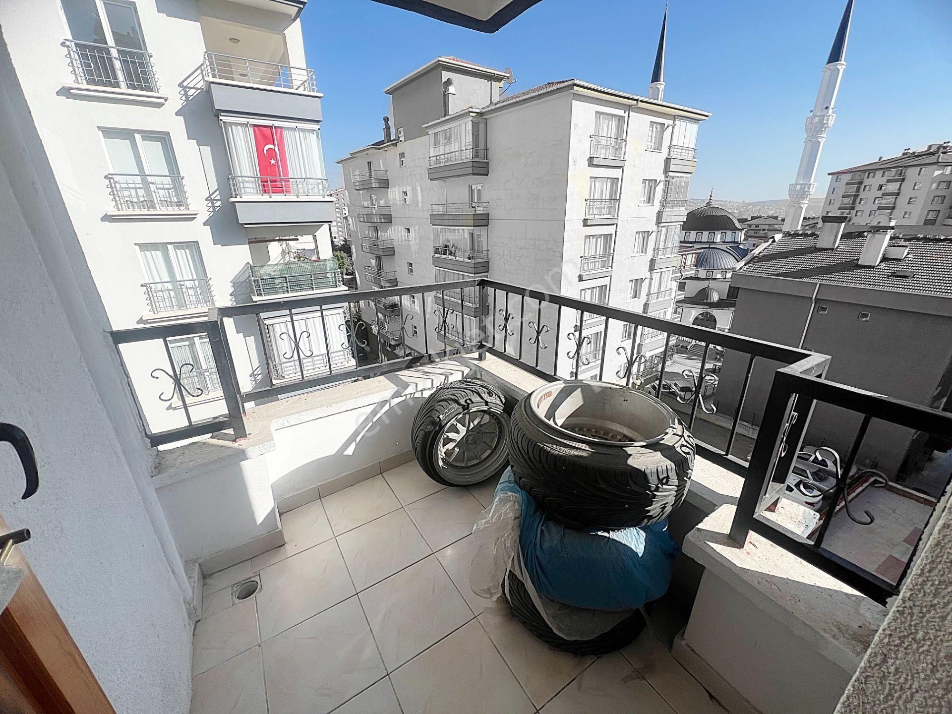 Barıştepede Demirdağ Ve Erol Kaya Cad Yakını Lambiri Teraslı Ful Yapılı 4+1 Dubleks - Görsel 11