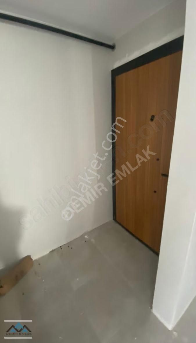 Cevizli Bankalar Cad Üzerinde Yüksek Tavanlı 6+2 Sıfır - Görsel 16