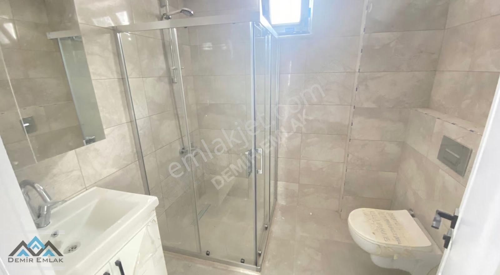 Cevizli Bankalar Cad Üzerinde Yüksek Tavanlı 6+2 Sıfır - Görsel 10