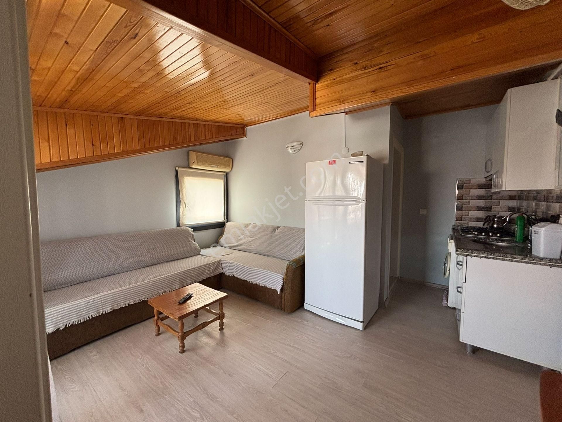 Çandarlı Merkezde 1+1 55 Daire - Görsel 11