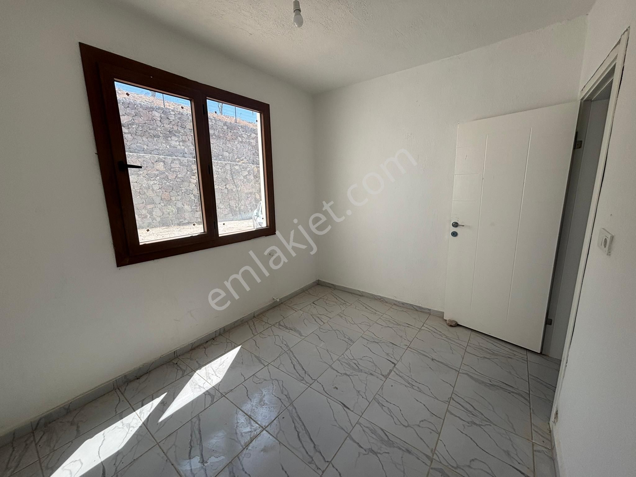 Dikili Bademli'de Adalar Manzaralı 3+1 Daire - Görsel 15