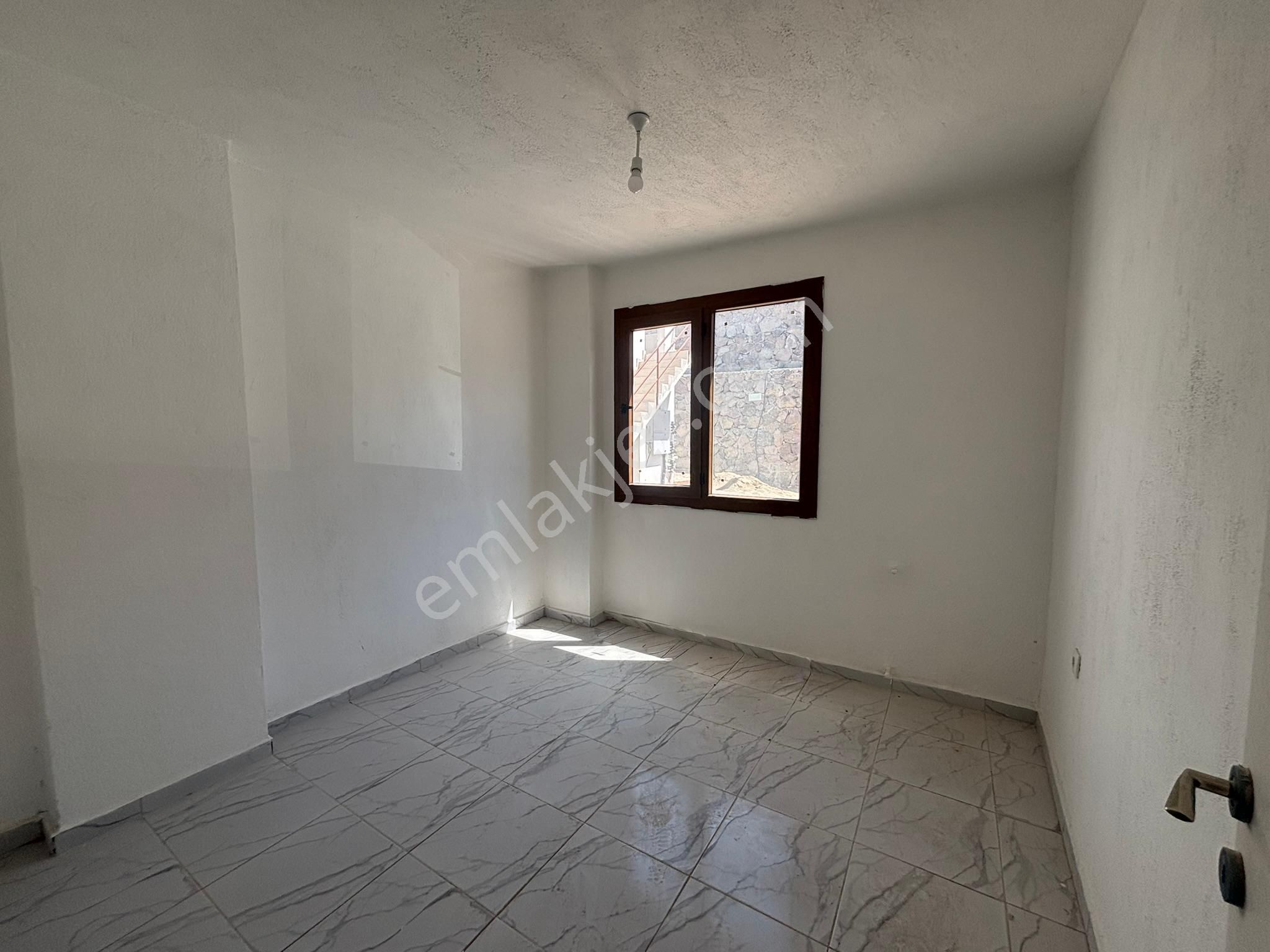 Dikili Bademli'de Adalar Manzaralı 3+1 Daire - Görsel 9