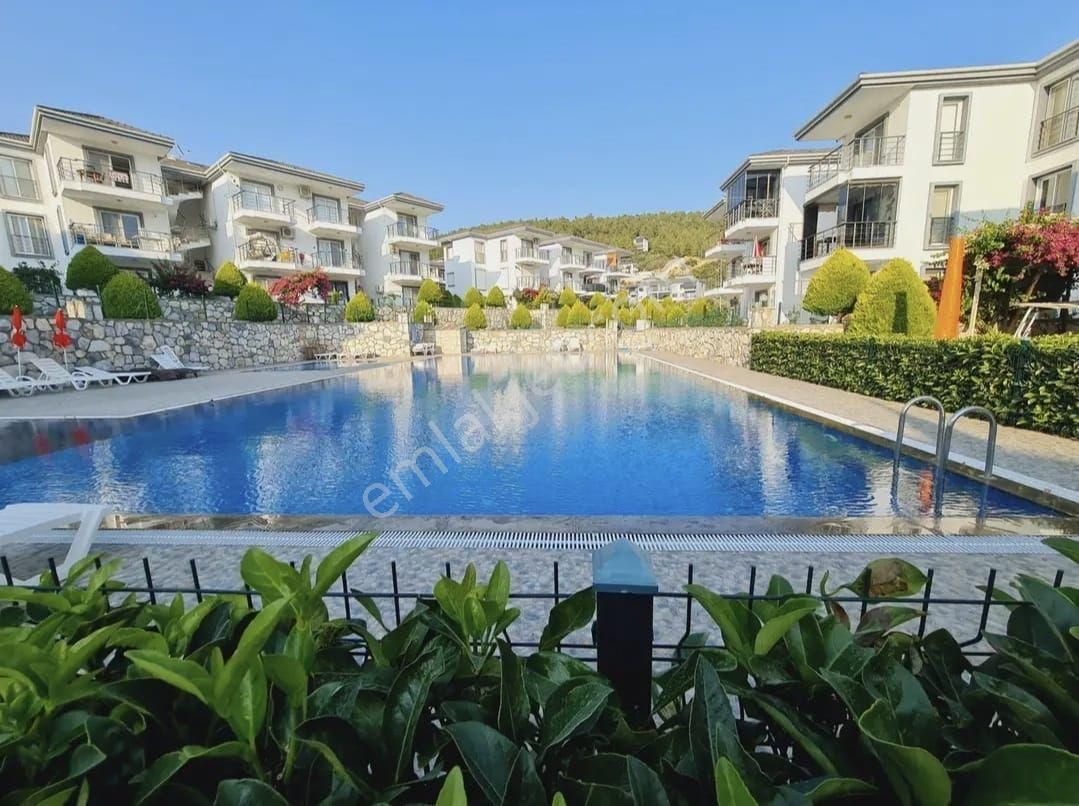 🏡aydın Didim Akbük'te Satılık Havuzlu Bahçeli Müstakil 1+1 Daire.