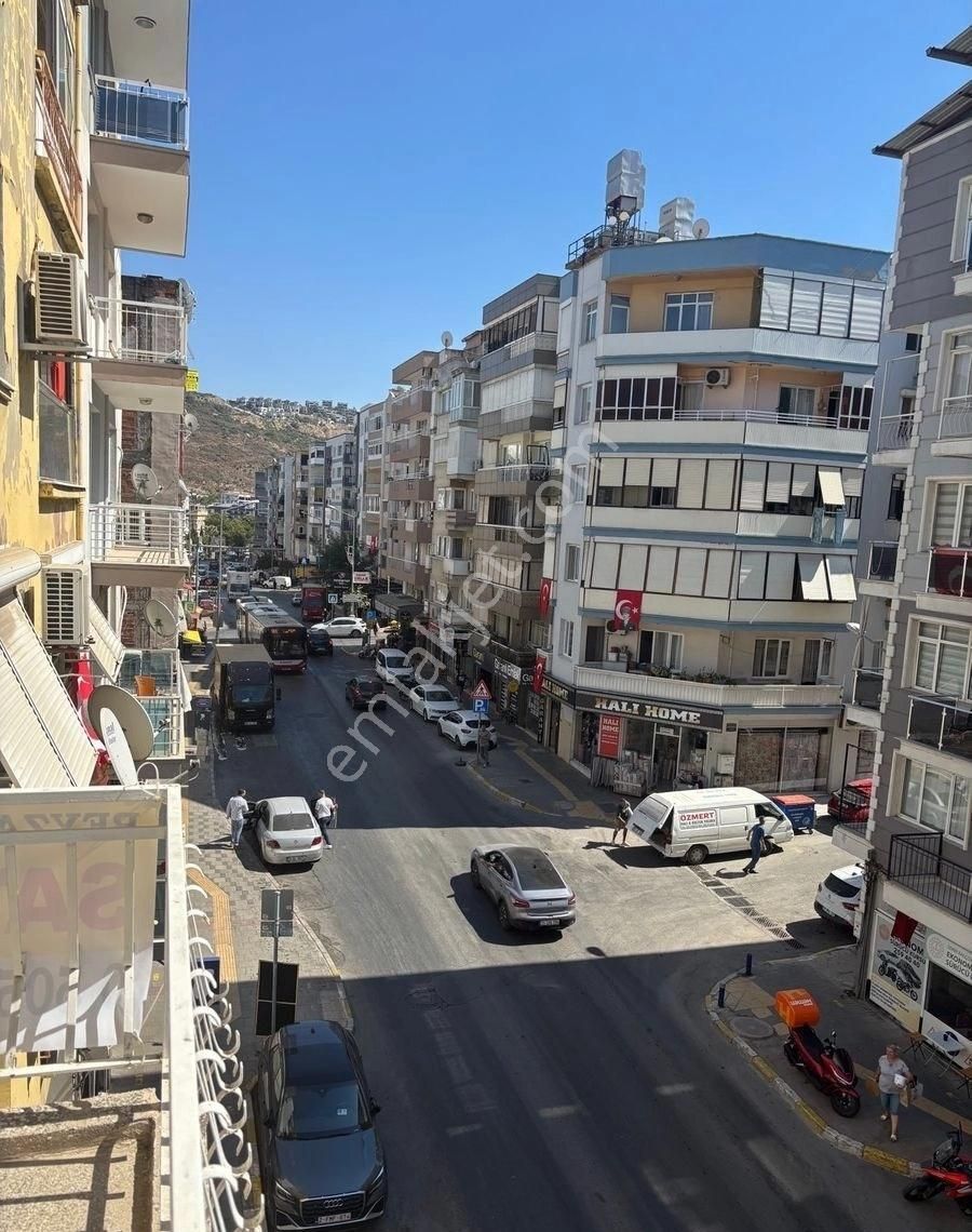 Balçova Sakarya Cad. Üzeri Arakat 2+1 Daire - Görsel 18