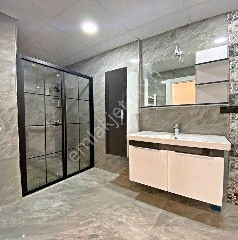 Kavaklı'da Butik Site Konforunda Arakat 2+1 Daire Sizi Bekliyor! - Görsel 13