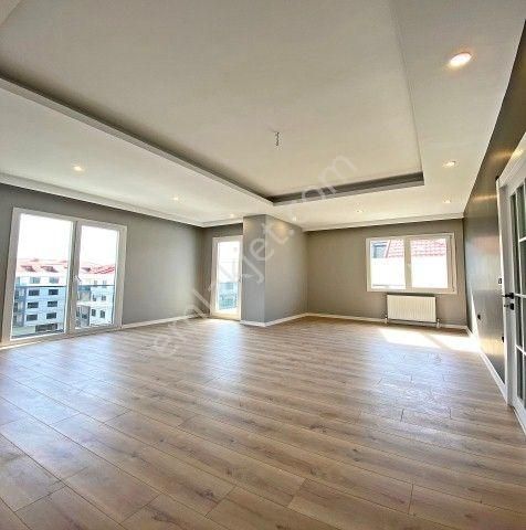 Kavaklı'da Butik Site Konforunda Arakat 2+1 Daire Sizi Bekliyor! - Görsel 32