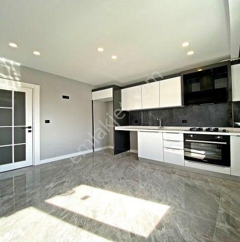 Kavaklı'da Butik Site Konforunda Arakat 2+1 Daire Sizi Bekliyor! - Görsel 30