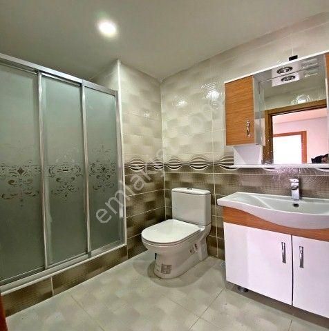 Aile Yaşamına Uygun! Yakuplu'da 3+1 Ara Kat Satılık Daire!