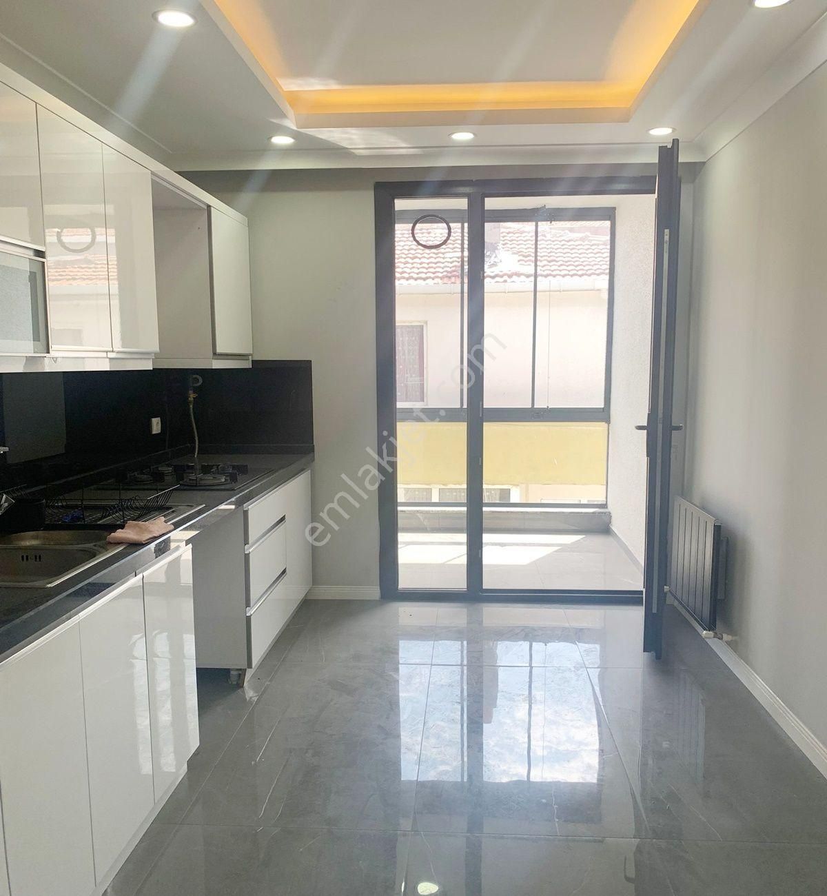 Avcılar Merkezde 6+2 Dublex Ferah Satılık Daire - Görsel 14