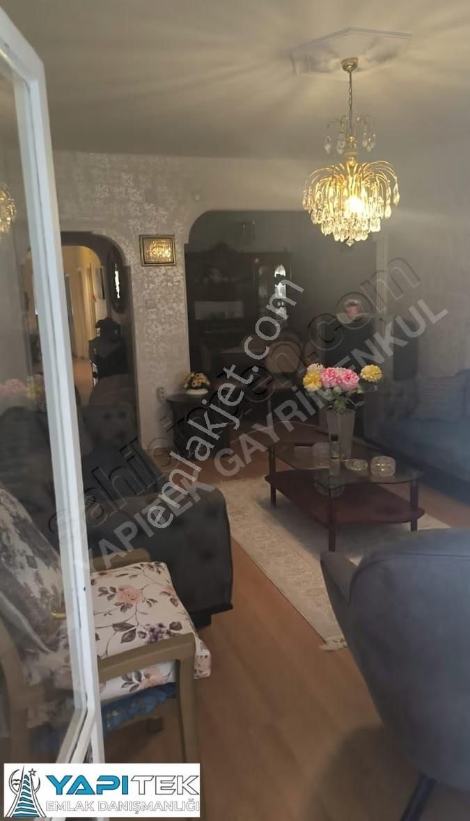 Kamiloba' Full Eşyalı Denize Sıfır Güzel Konumda 2+1 Daire - Görsel 5
