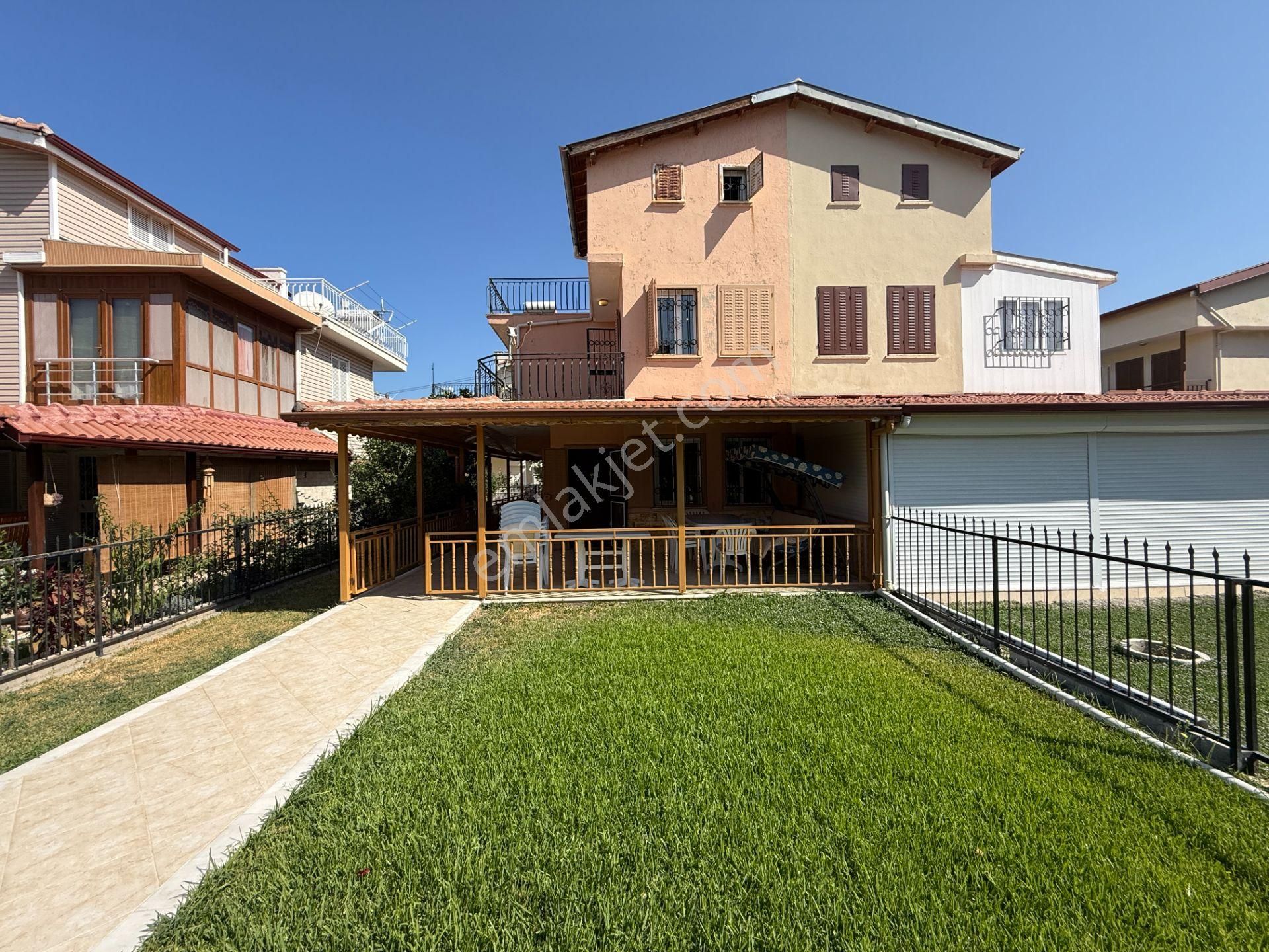 Davutlarda Denize Çok Yakın Geniş Bahçeli 3+1 Tripleks Yazlık - Görsel 4