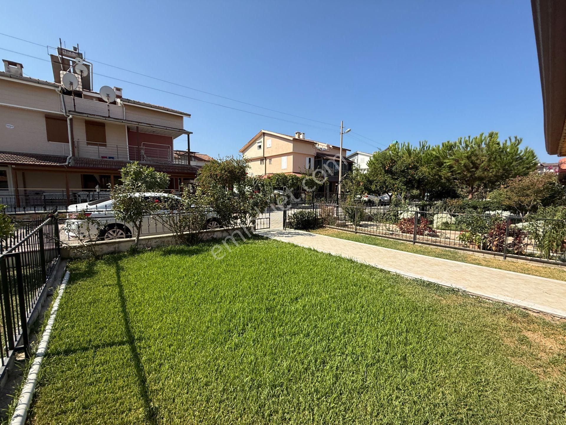 Davutlarda Denize Çok Yakın Geniş Bahçeli 3+1 Tripleks Yazlık - Görsel 11