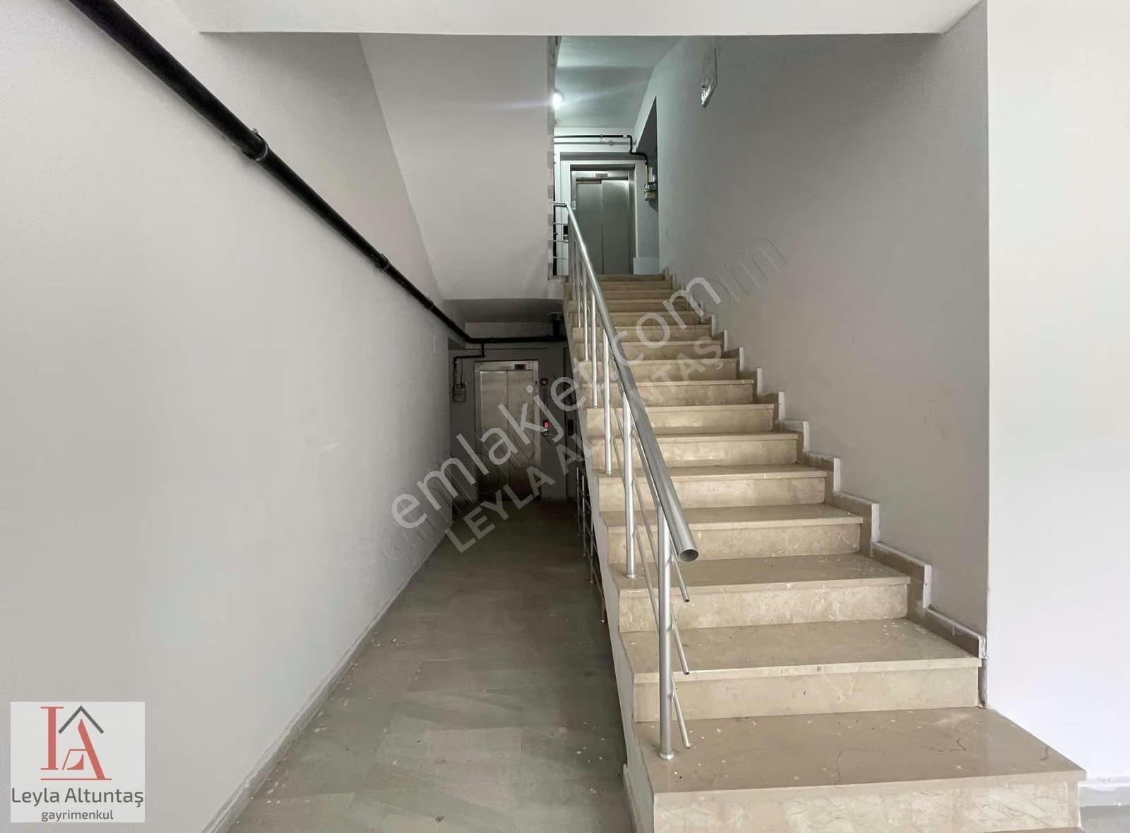 Pelitli Merkezi Konum Site İçi Satılık Sıfır 3+1 Daire - Görsel 26