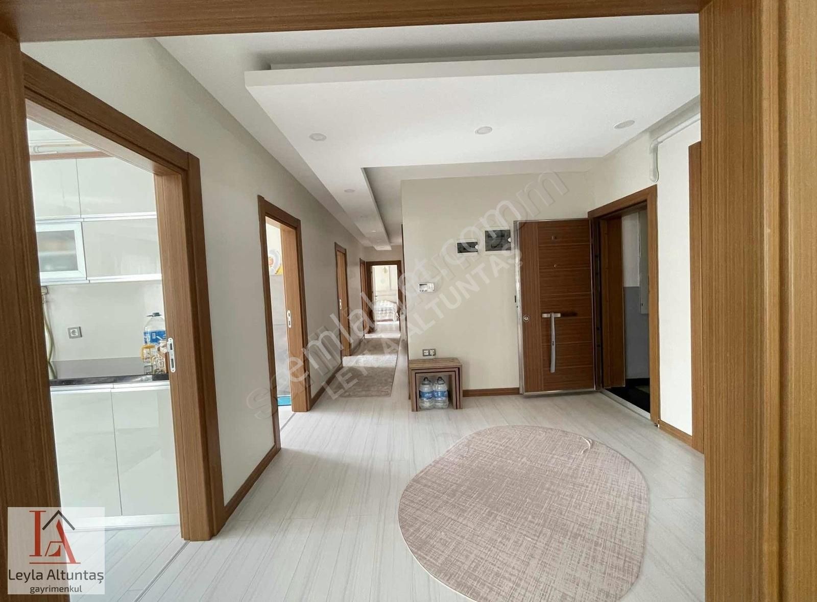 Trabzon Towers Kaşüstü Sitesinde Satılık 4+1 Daire - Görsel 4