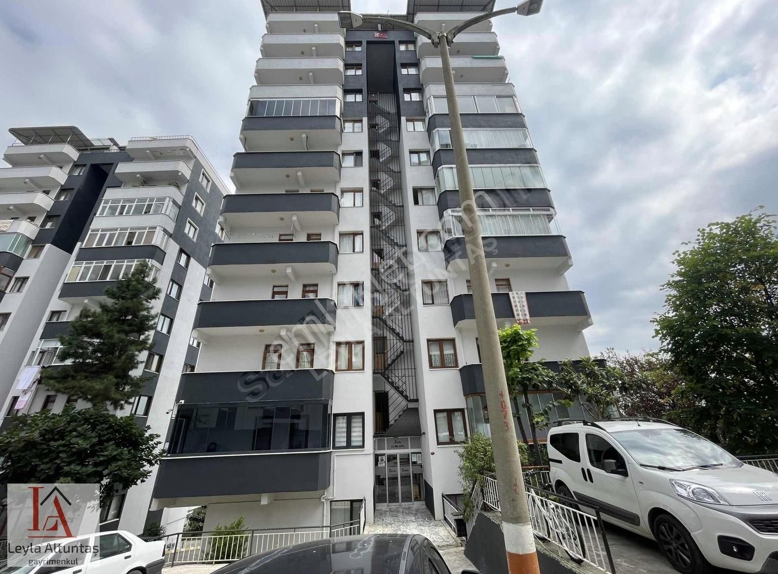 Çınar Üstü Sitesinde Satılık Deniz Manzaralı 3+1 Daire - Görsel 18