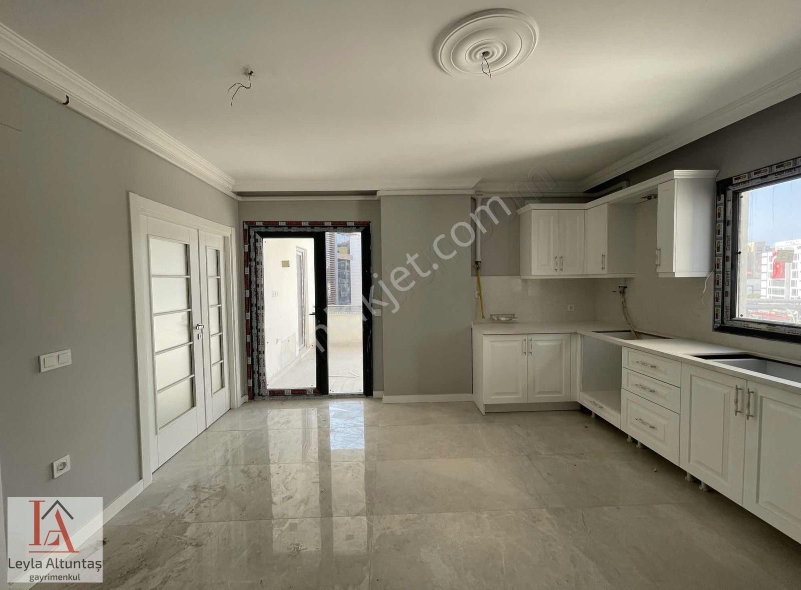 Kaşüstü Merkezde Satılık Geniş Satılık 2+1 Sıfır Daire - Görsel 22