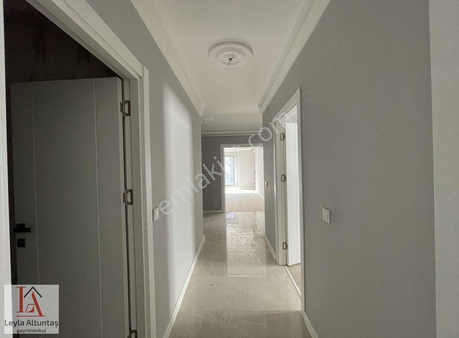Kaşüstü Merkezde Satılık Geniş Satılık 2+1 Sıfır Daire - Görsel 11