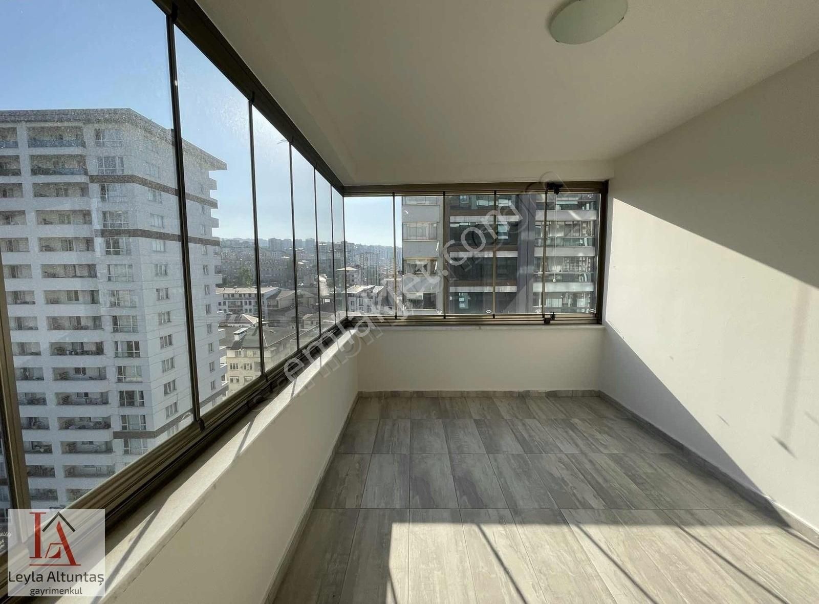 Kaşüstü Golden Rezidansta Doğalgaz Yerden Isıtmalı Satılık 3+1 - Görsel 31