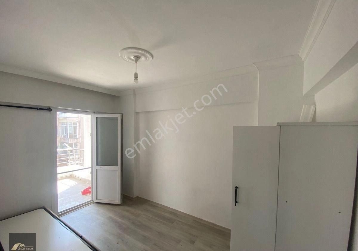 Denize, Ana Yola Yakın Eşyalı 2+1 Daire - Görsel 11